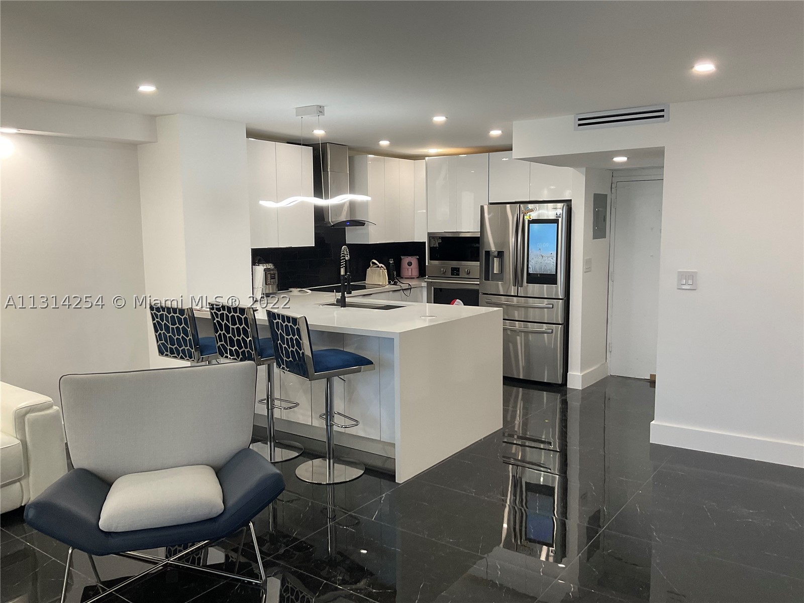 Hallandale Beach photo 5