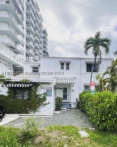 Miami Beach photo 1