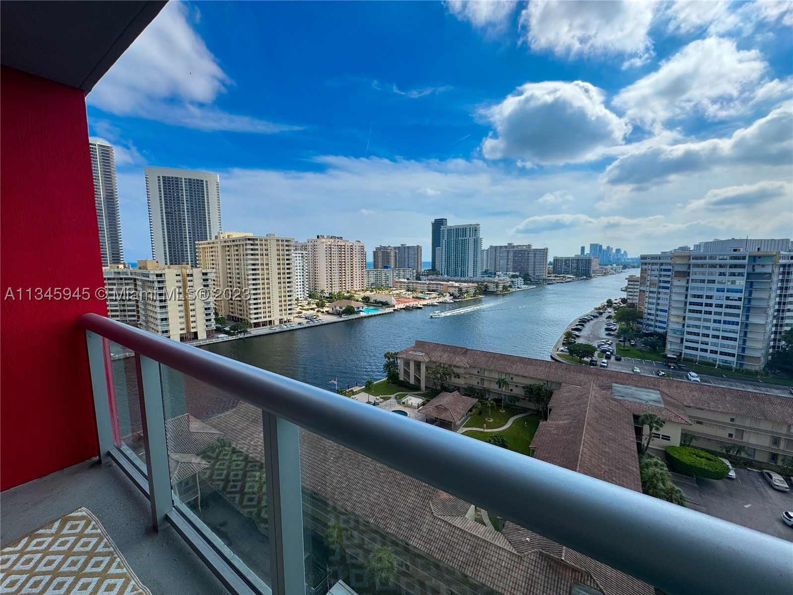 Hallandale Beach photo 1