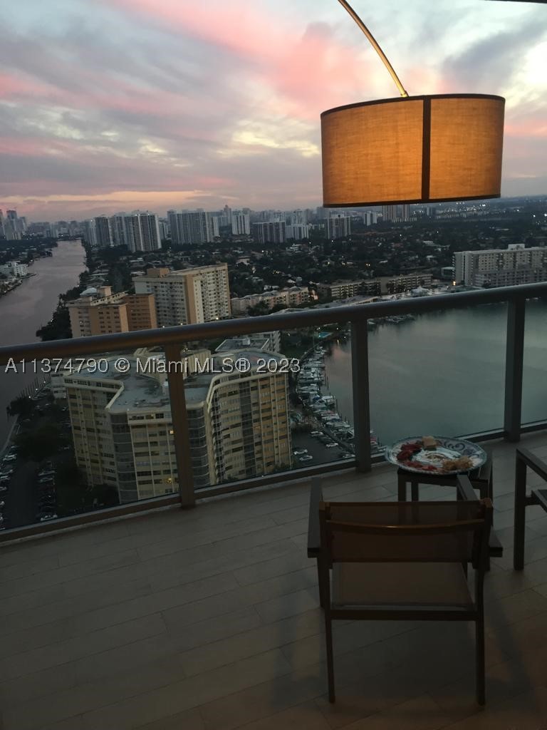 Hallandale Beach photo 4