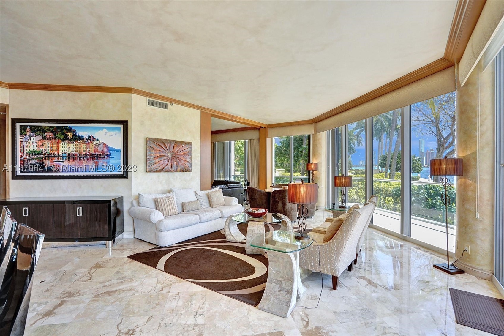 Aventura photo 1