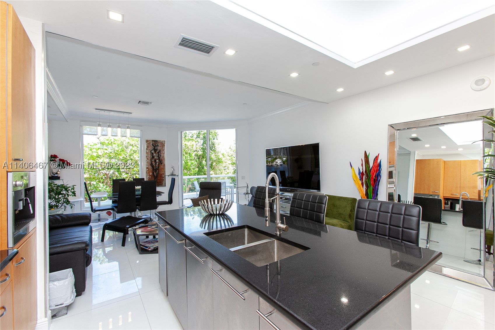 Aventura photo 4
