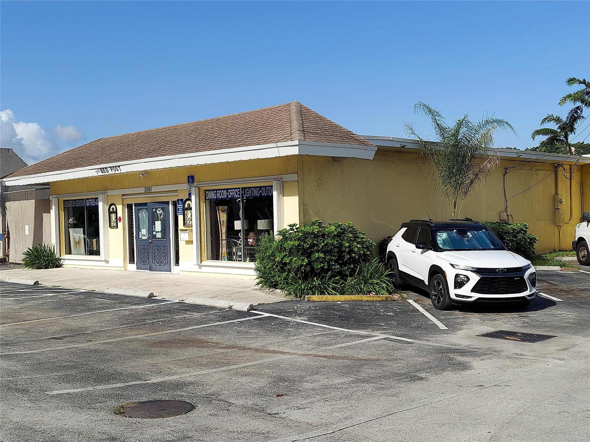 Wilton Manors photo 2