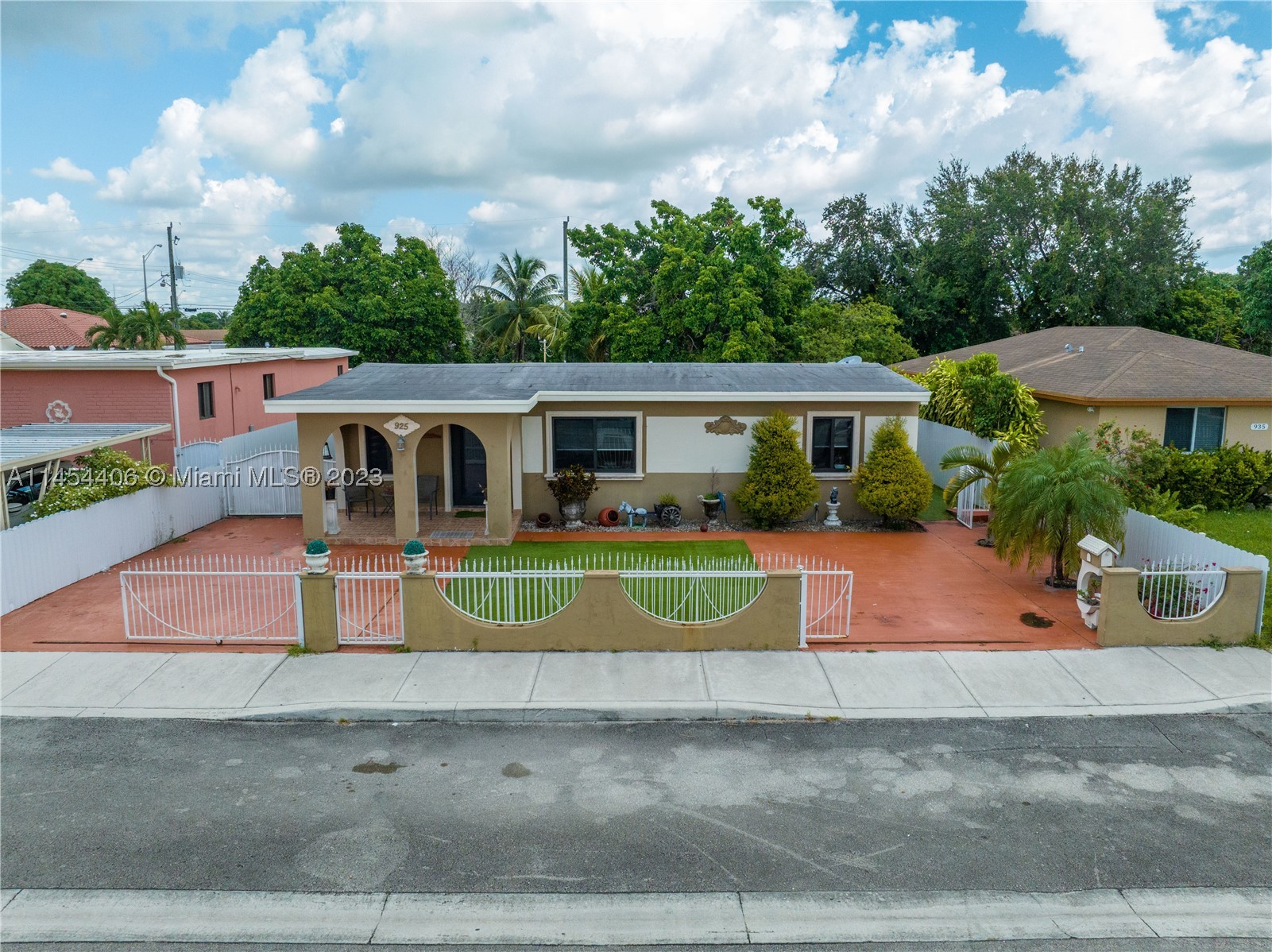 Hialeah photo 2