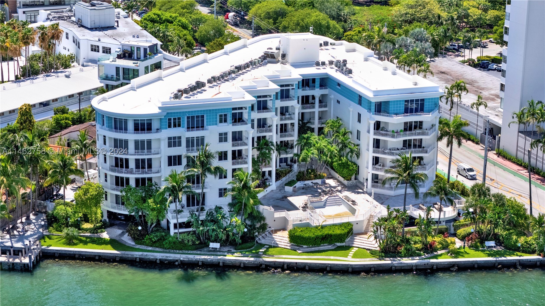 Miami Beach photo 2