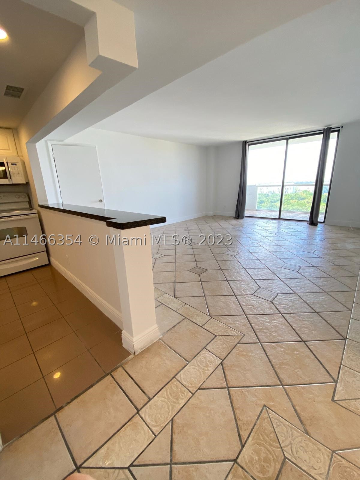North Miami photo 1