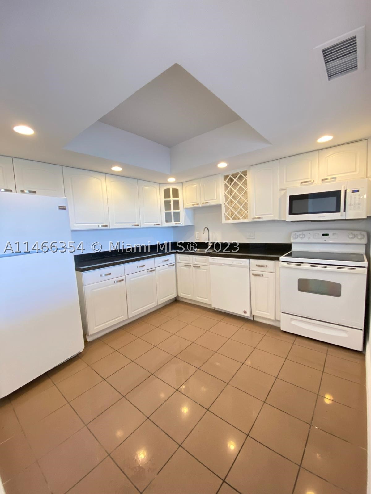 North Miami photo 3
