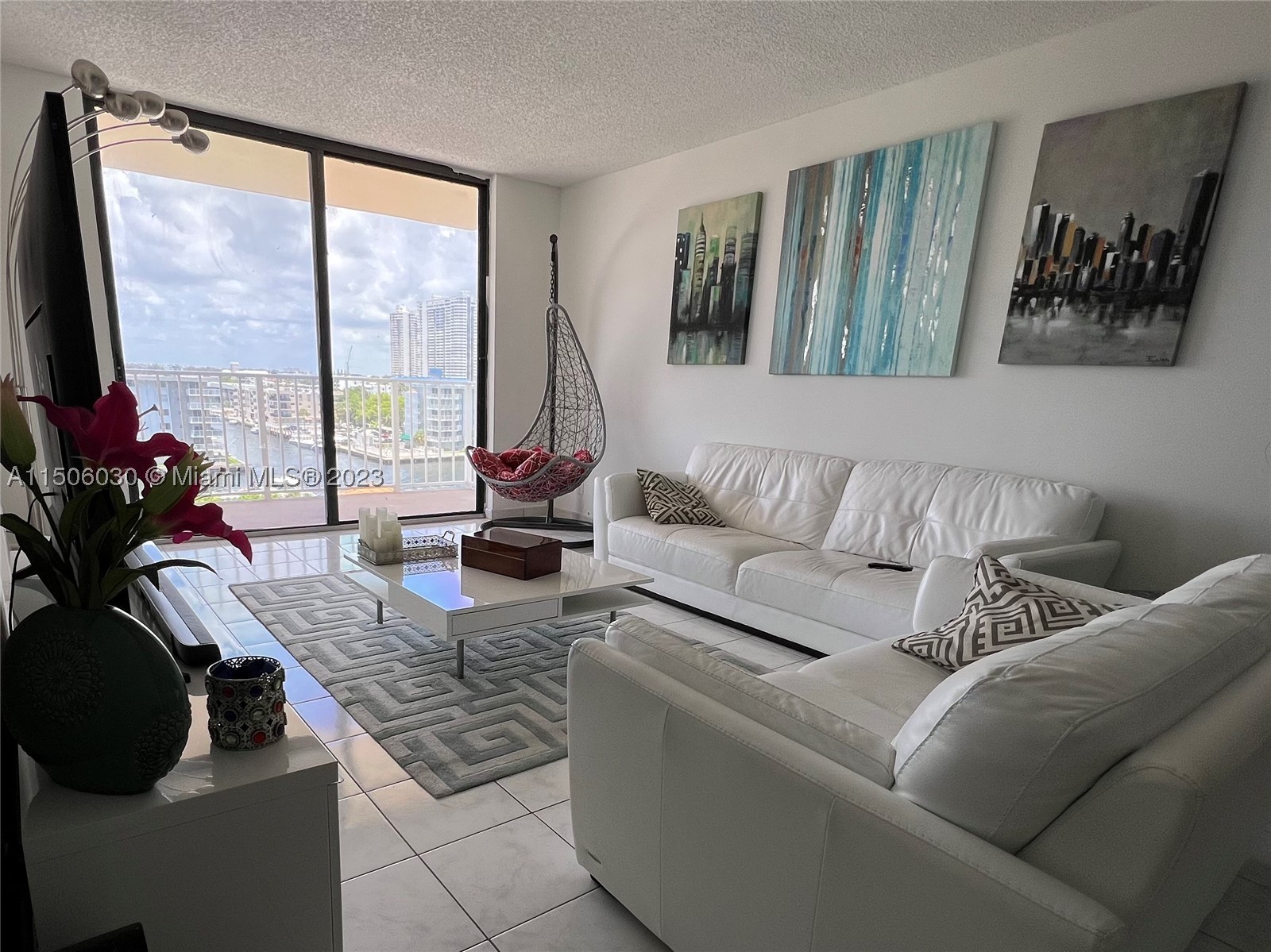 Sunny Isles Beach photo 2