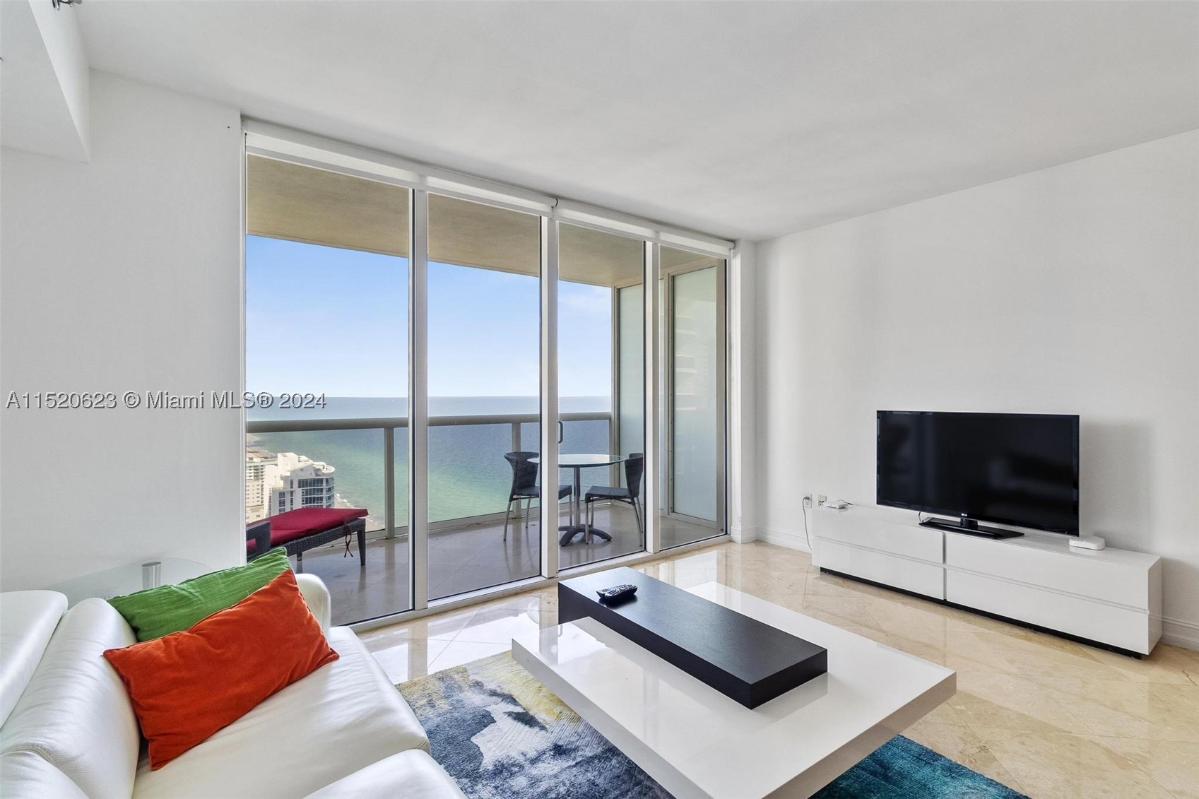 Hallandale Beach photo 1