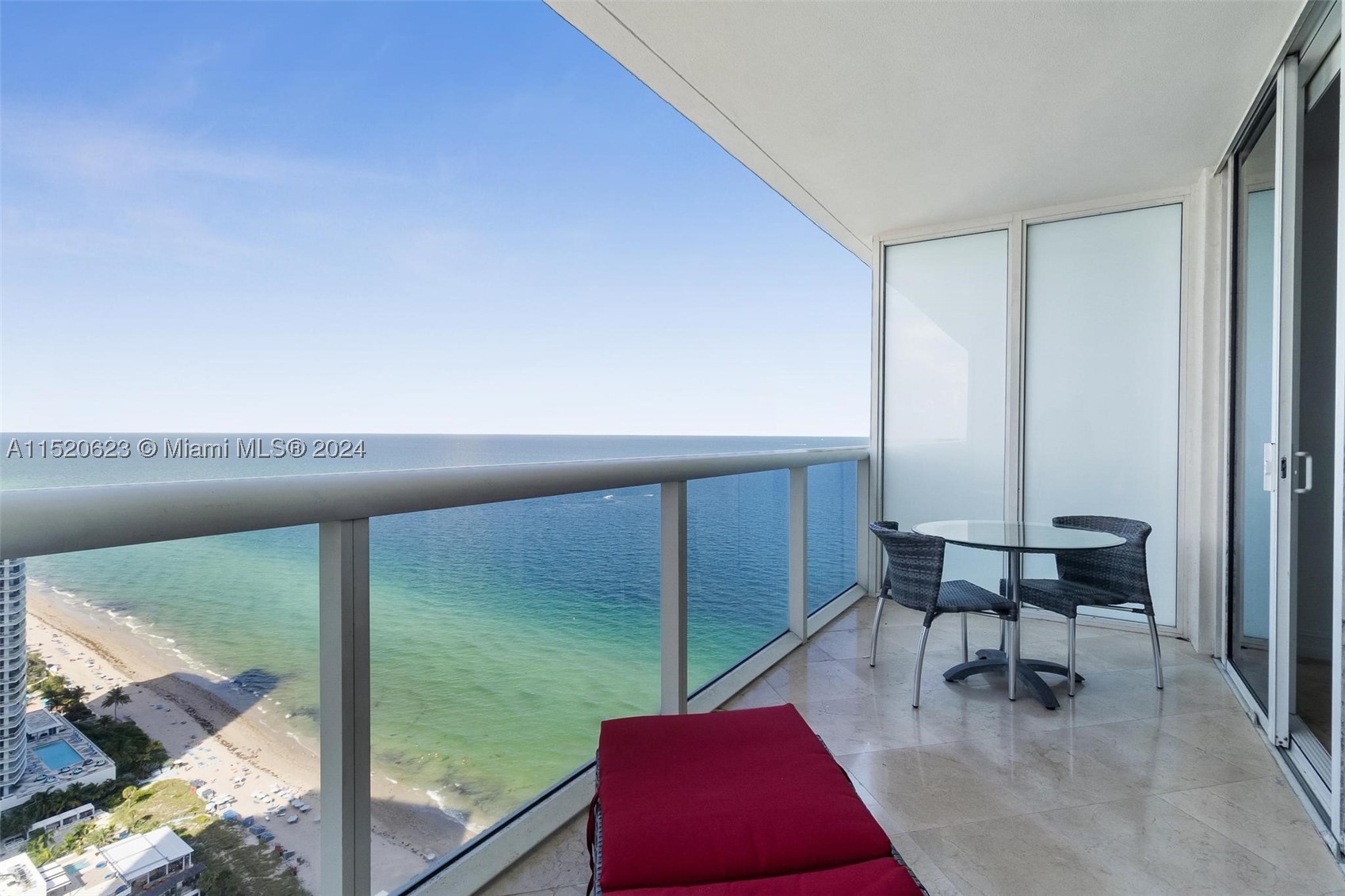 Hallandale Beach photo 2