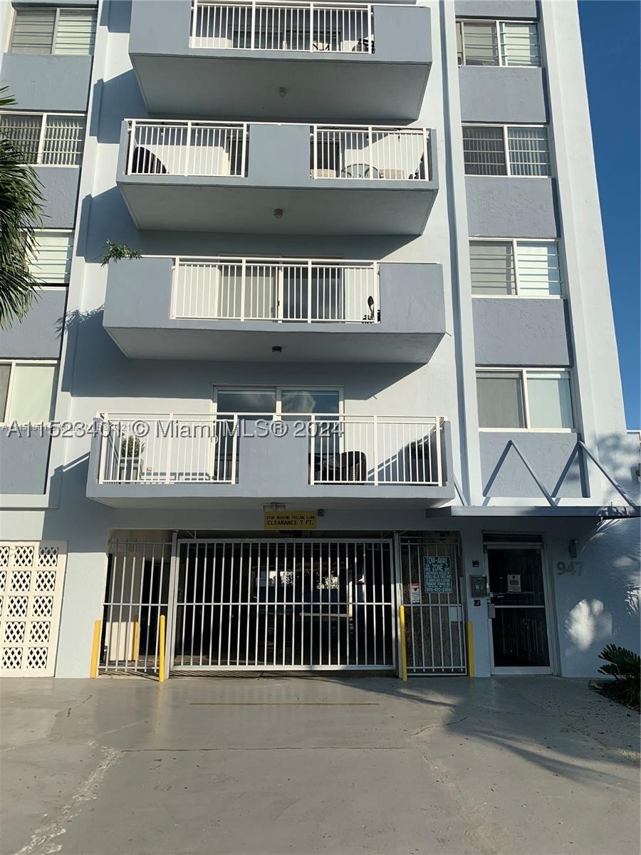 Miami Beach photo 1