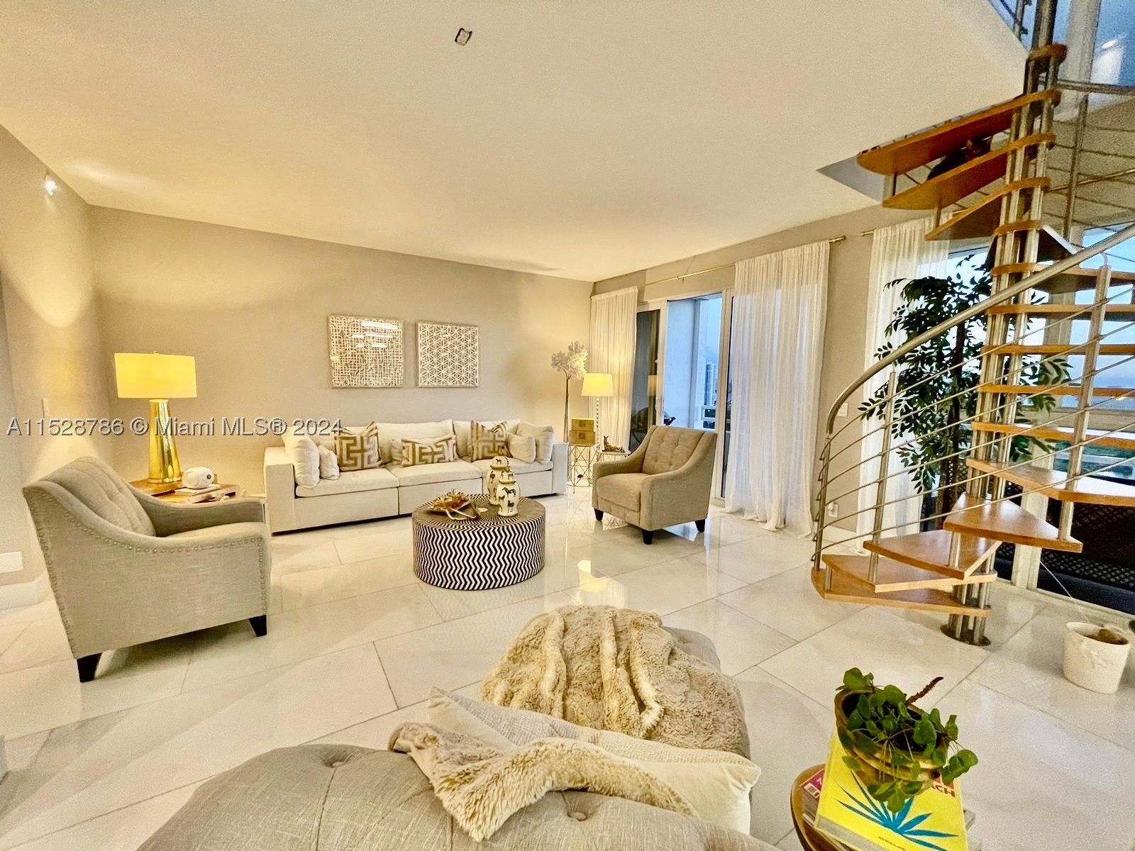 Aventura photo 4