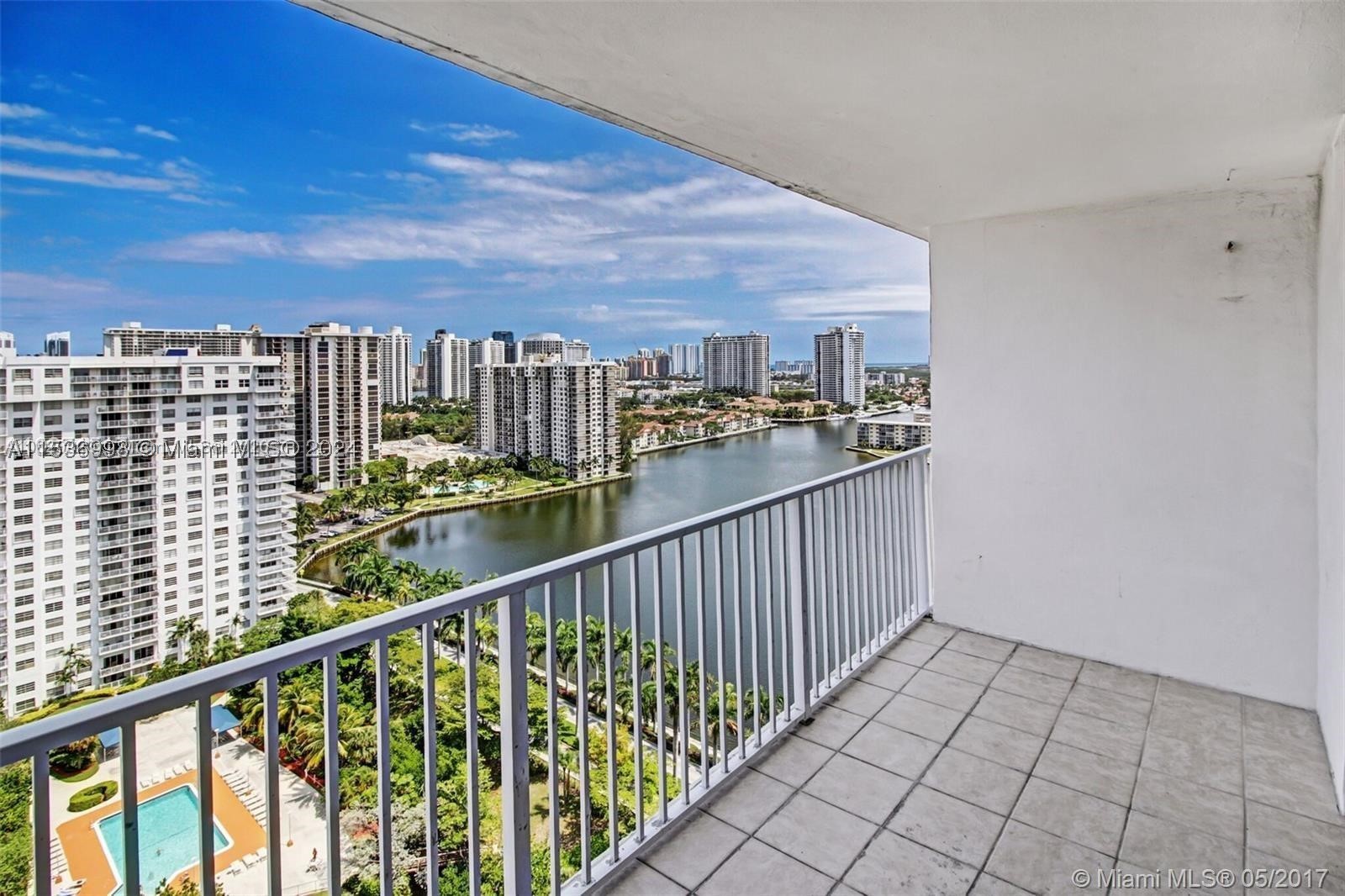 Aventura photo 1