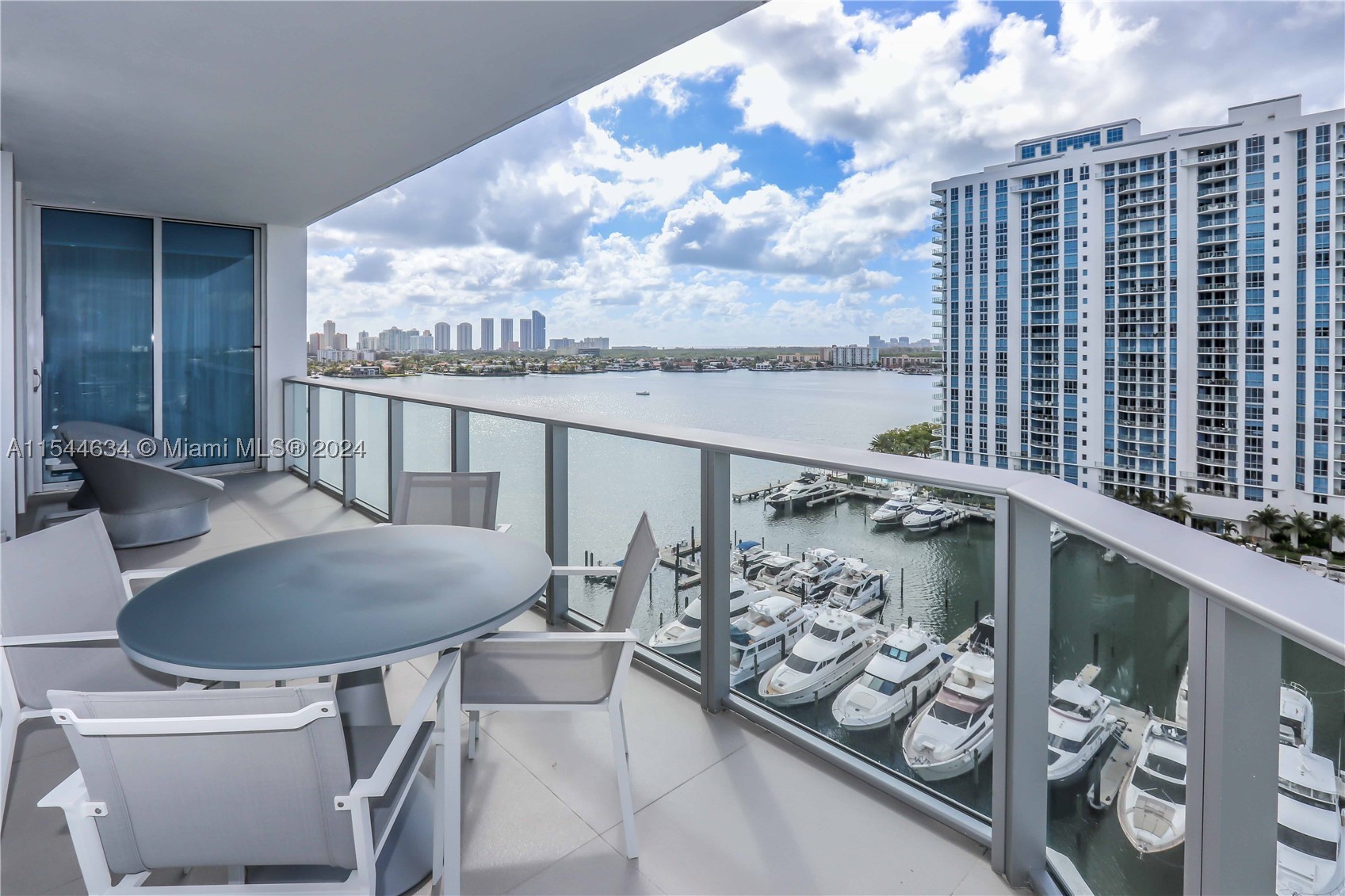 North Miami Beach photo 1