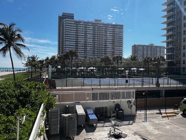 Hallandale Beach photo 2