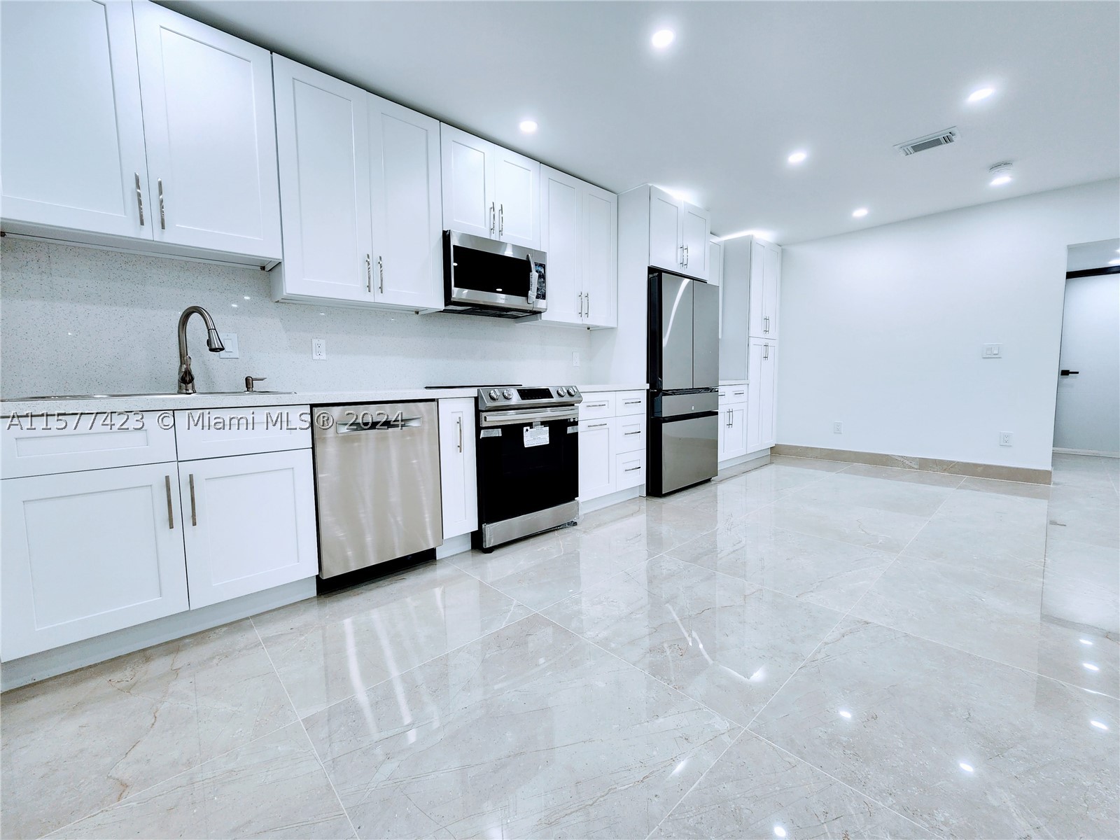 North Miami photo 2