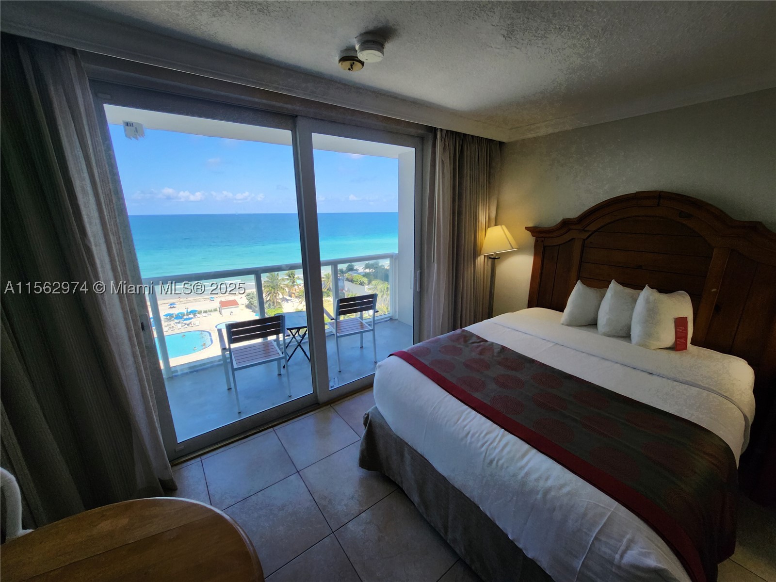 Sunny Isles Beach photo 1