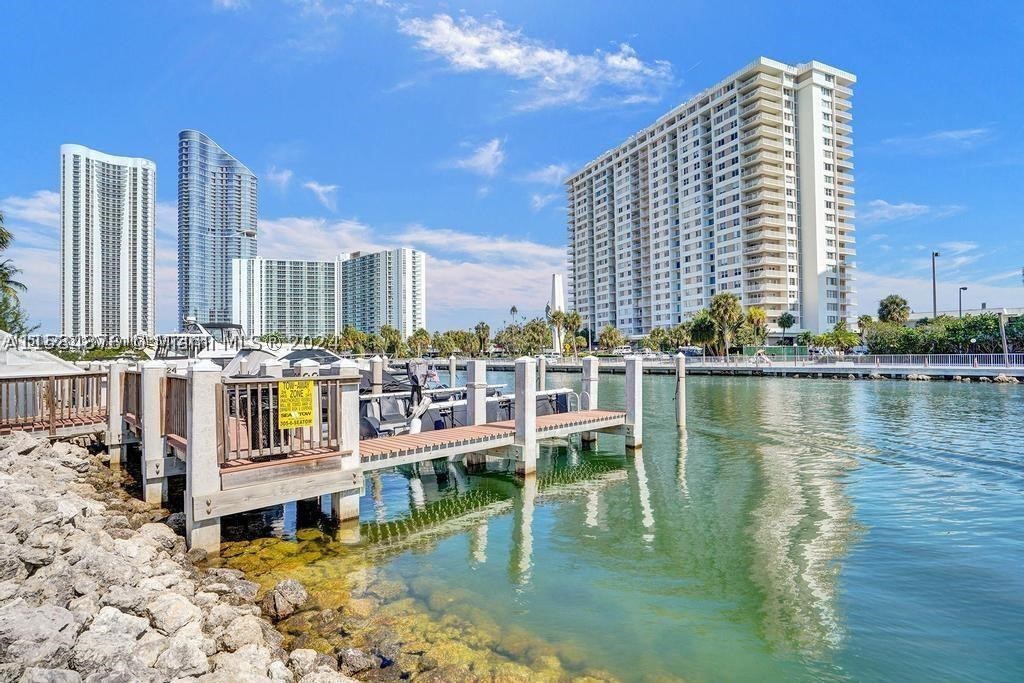 Sunny Isles Beach photo 1