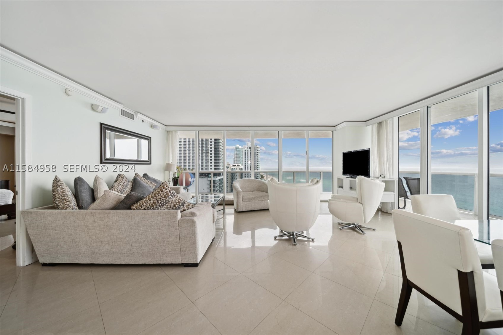 Hallandale Beach photo 2