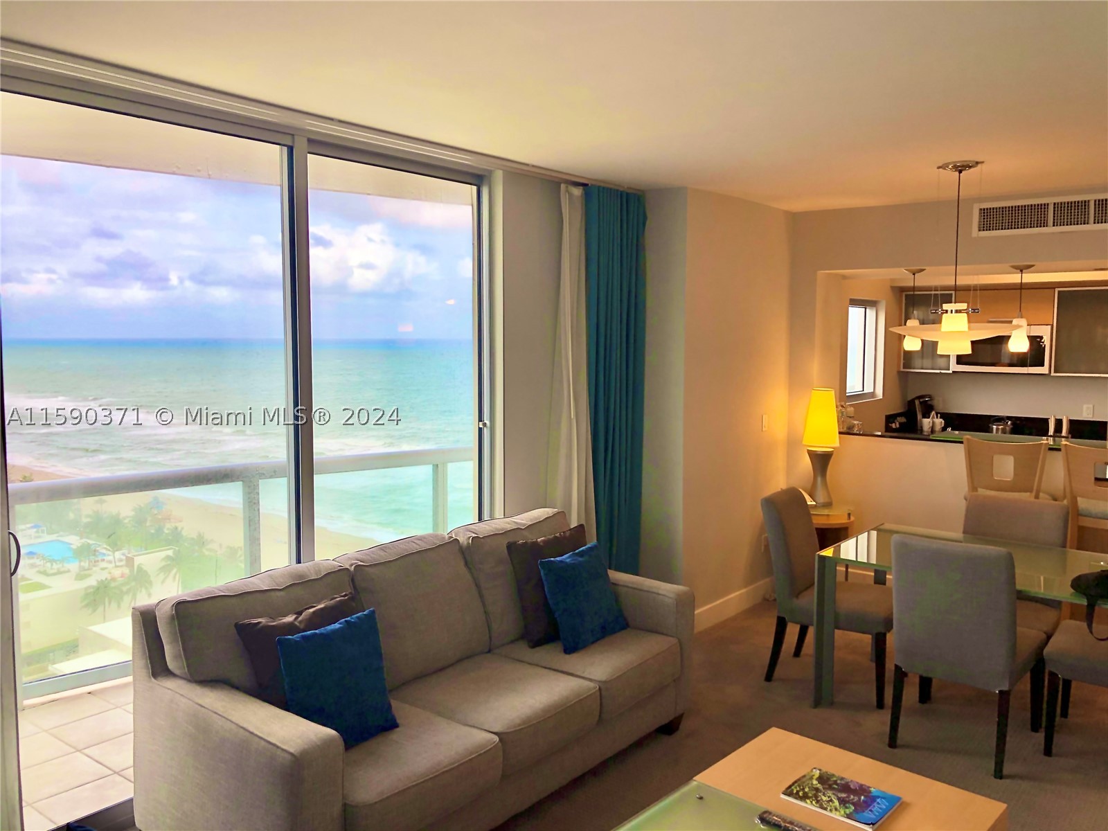 Sunny Isles Beach photo 1
