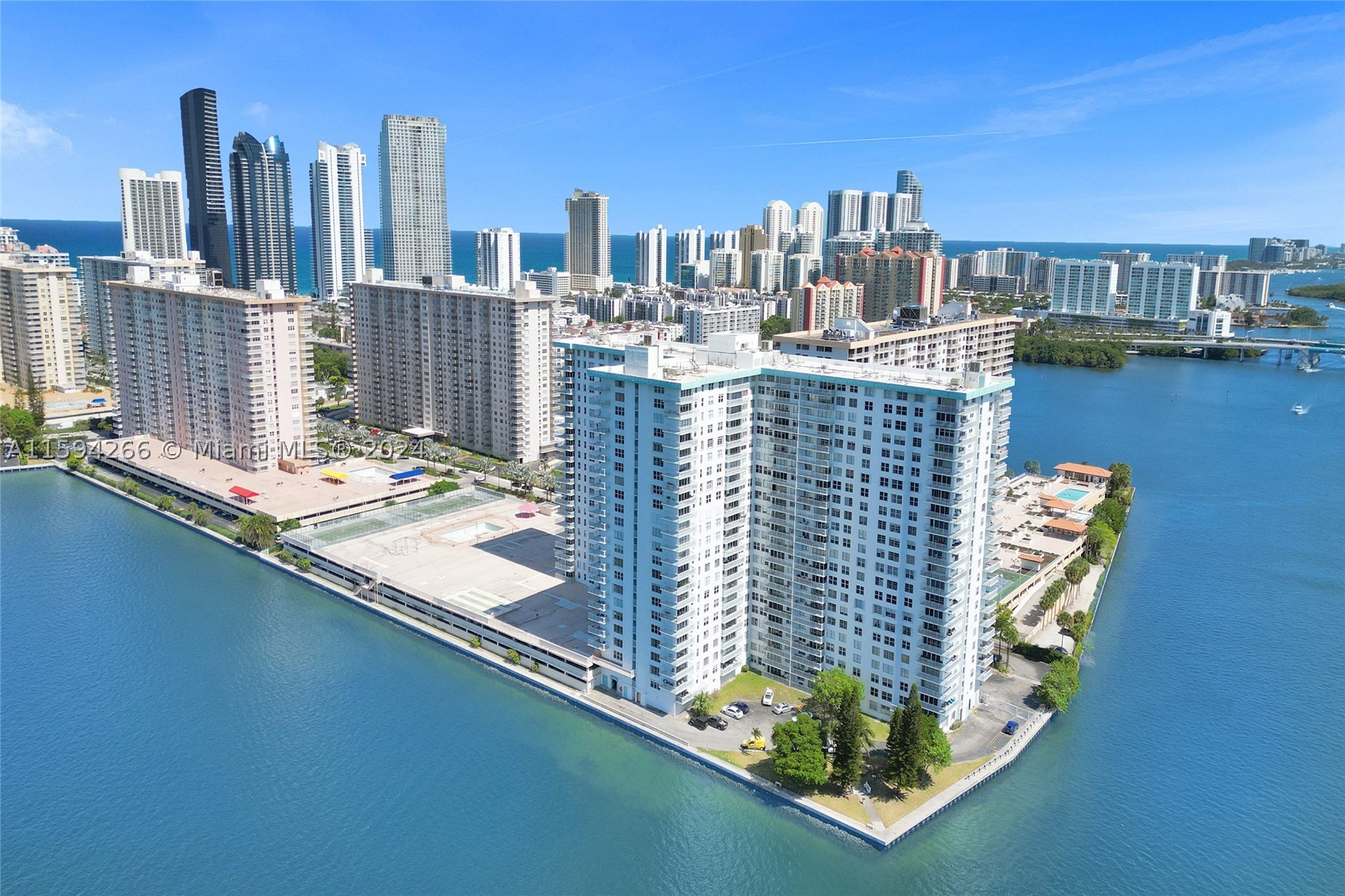 Sunny Isles Beach photo 1