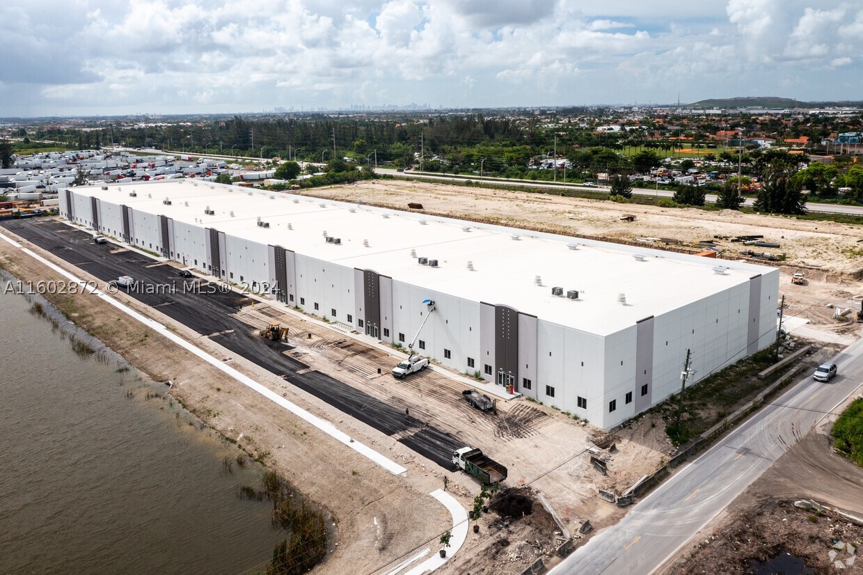 Hialeah photo 4