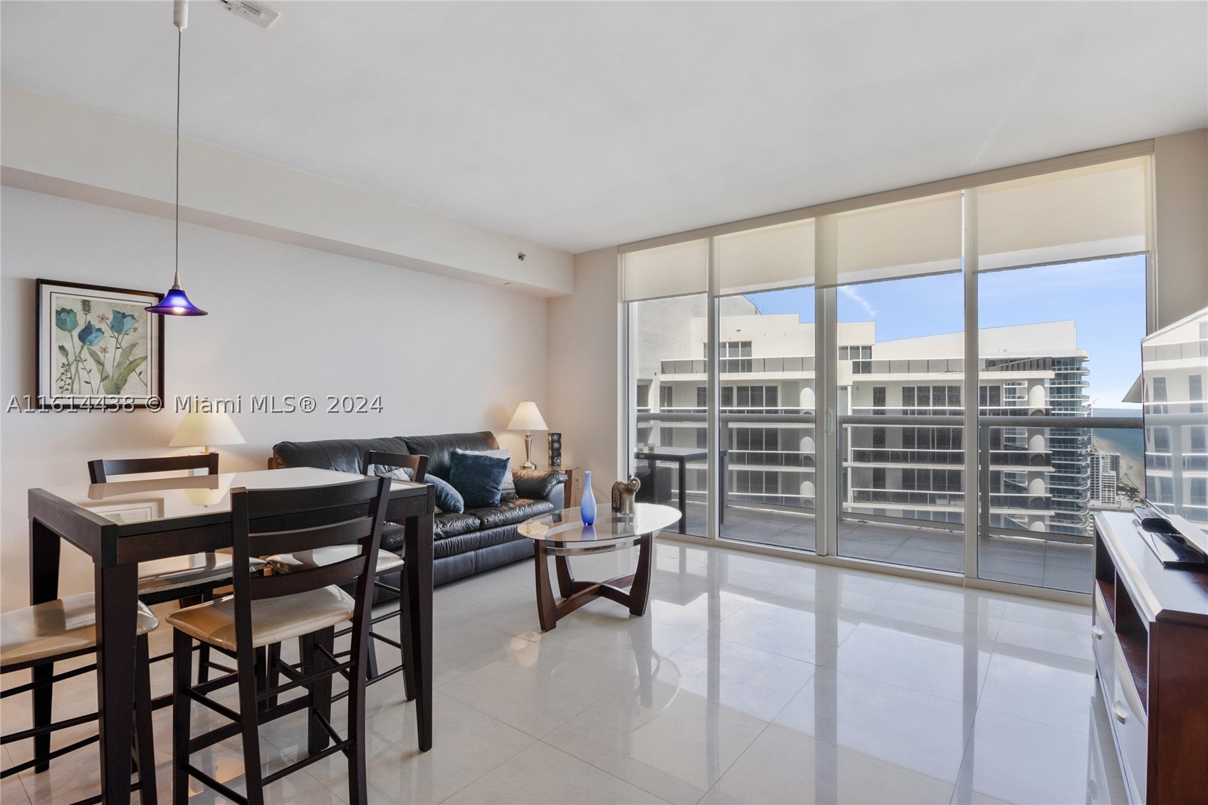 Hallandale Beach photo 4