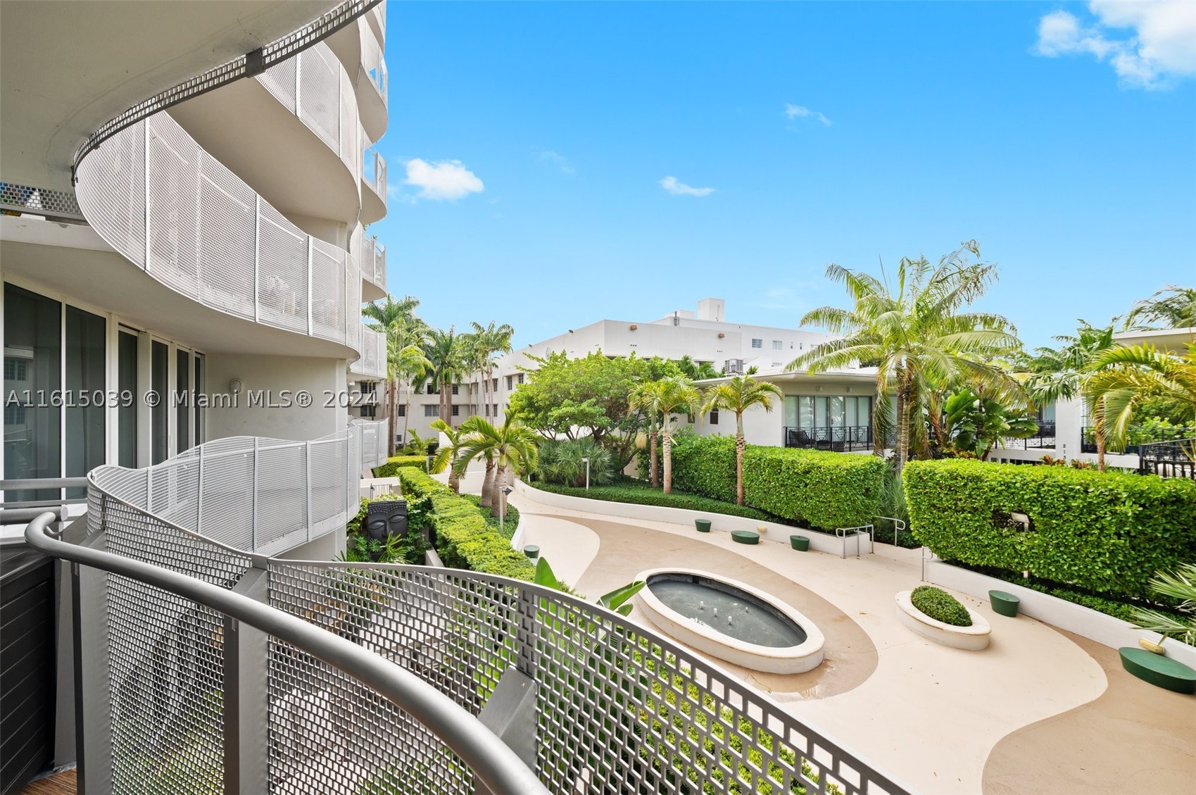 Miami Beach photo 1