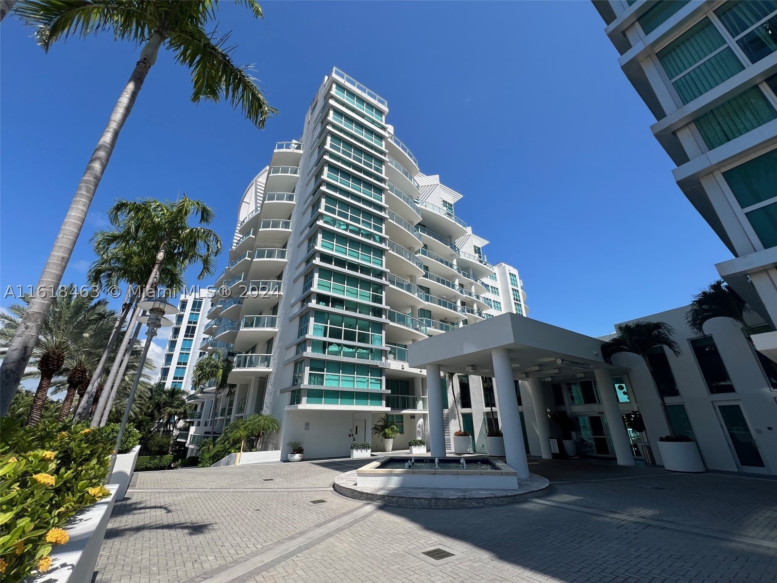 Aventura photo 4