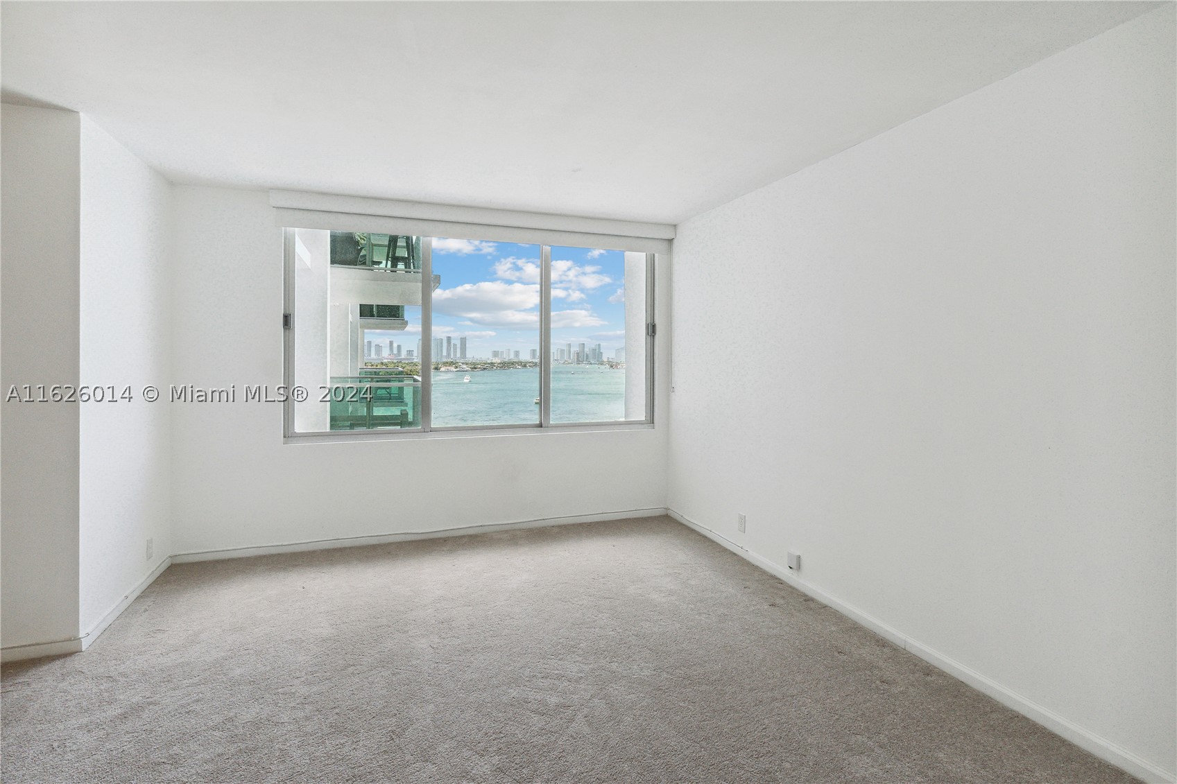 Miami Beach photo 2