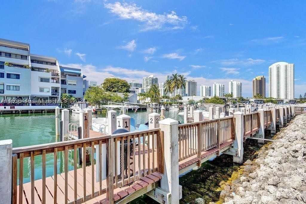 Sunny Isles Beach photo 3