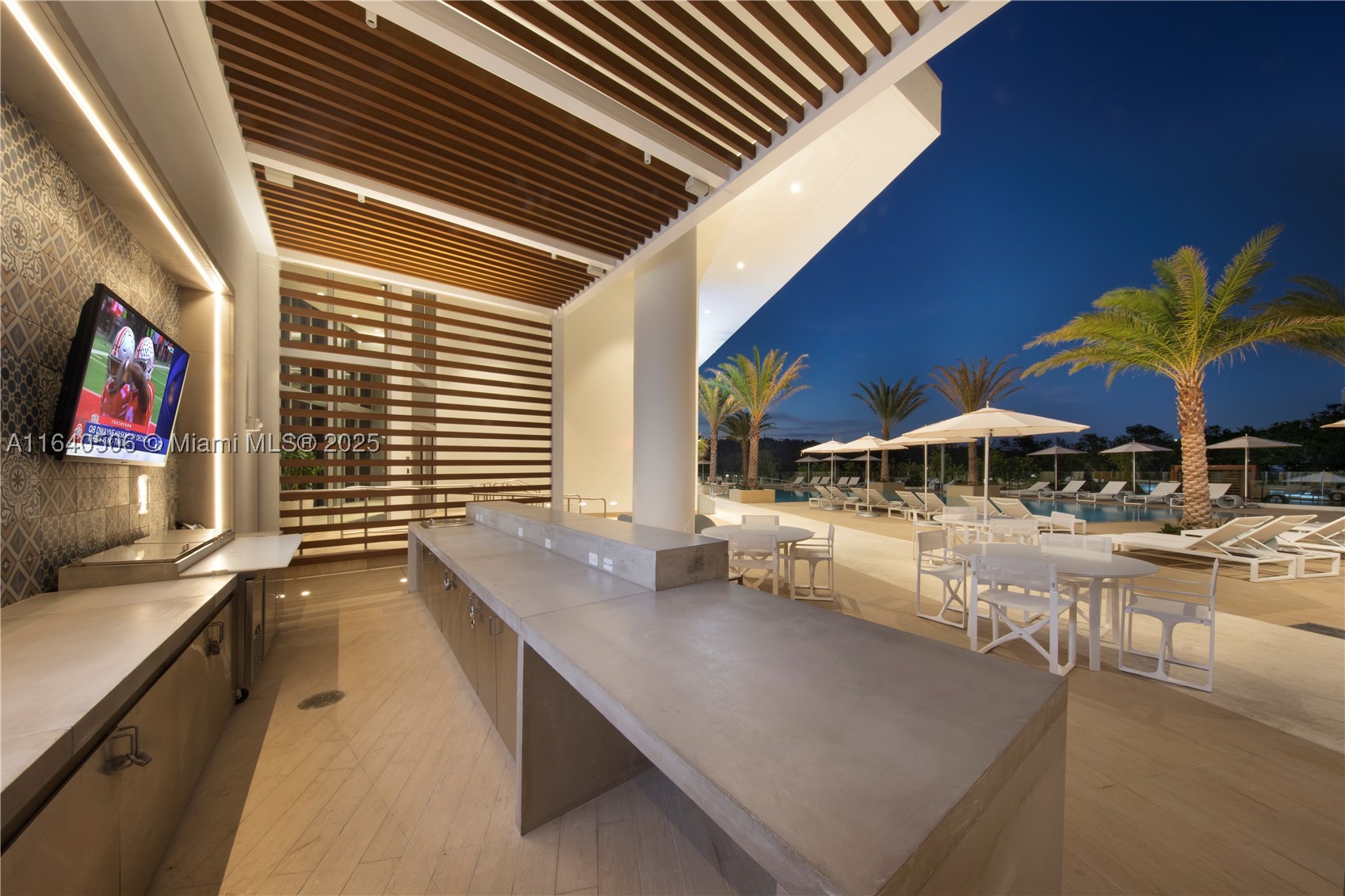North Miami Beach photo 3
