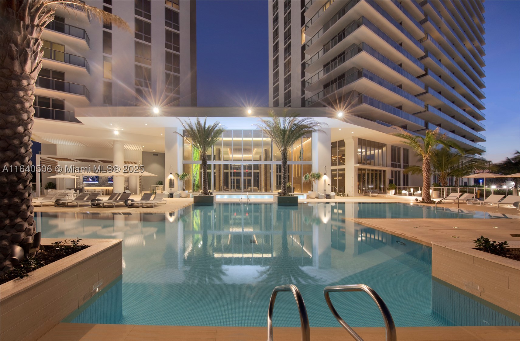 North Miami Beach photo 5