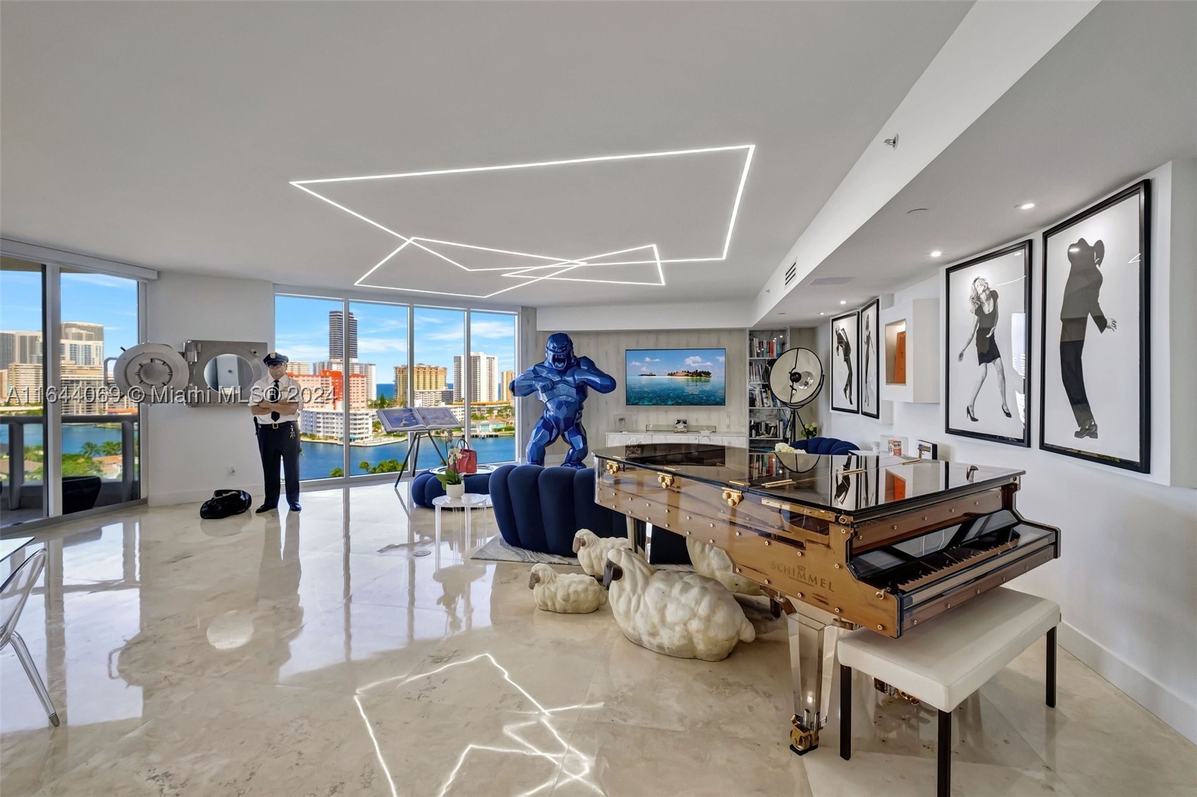 Aventura photo 1