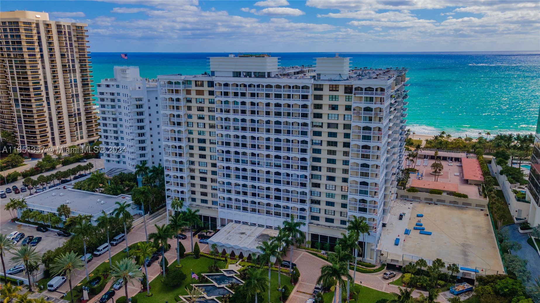 Bal Harbour photo 1