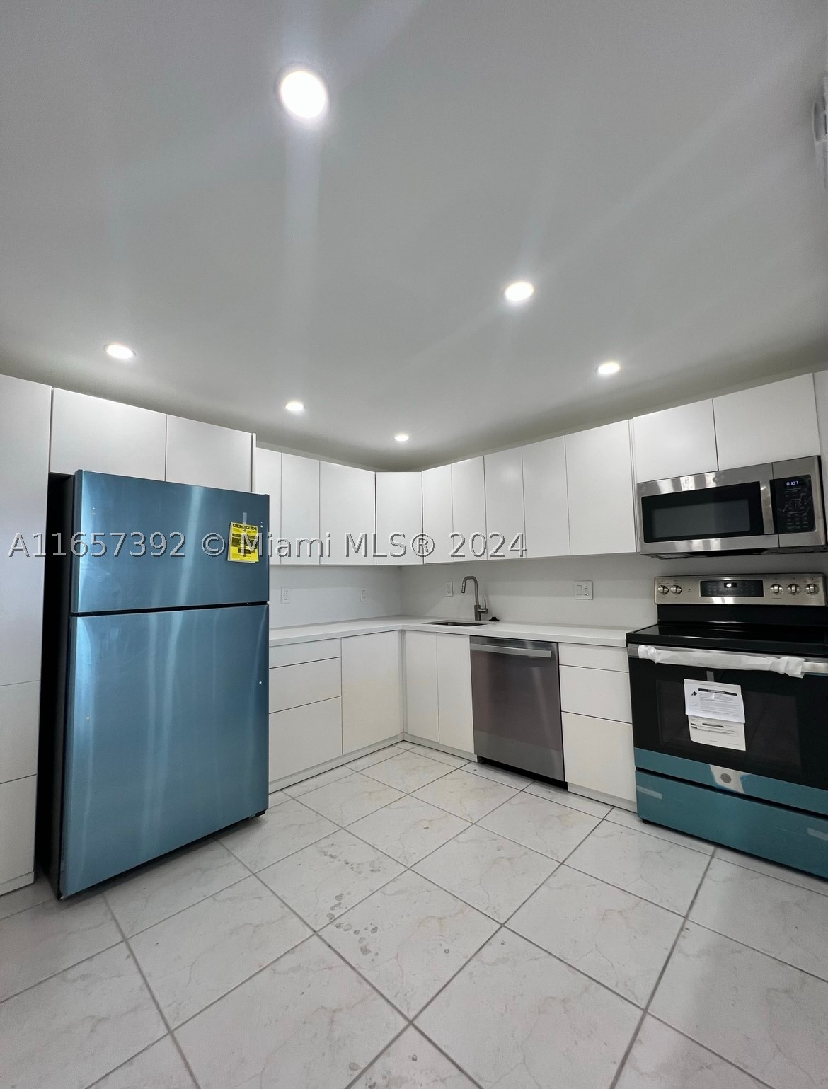 North Miami photo 2