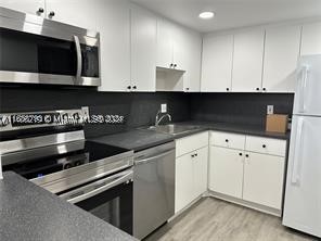 North Miami photo 1