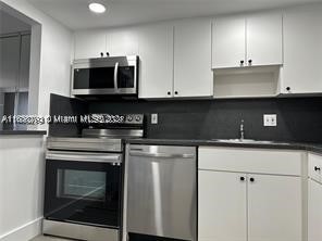 North Miami photo 2
