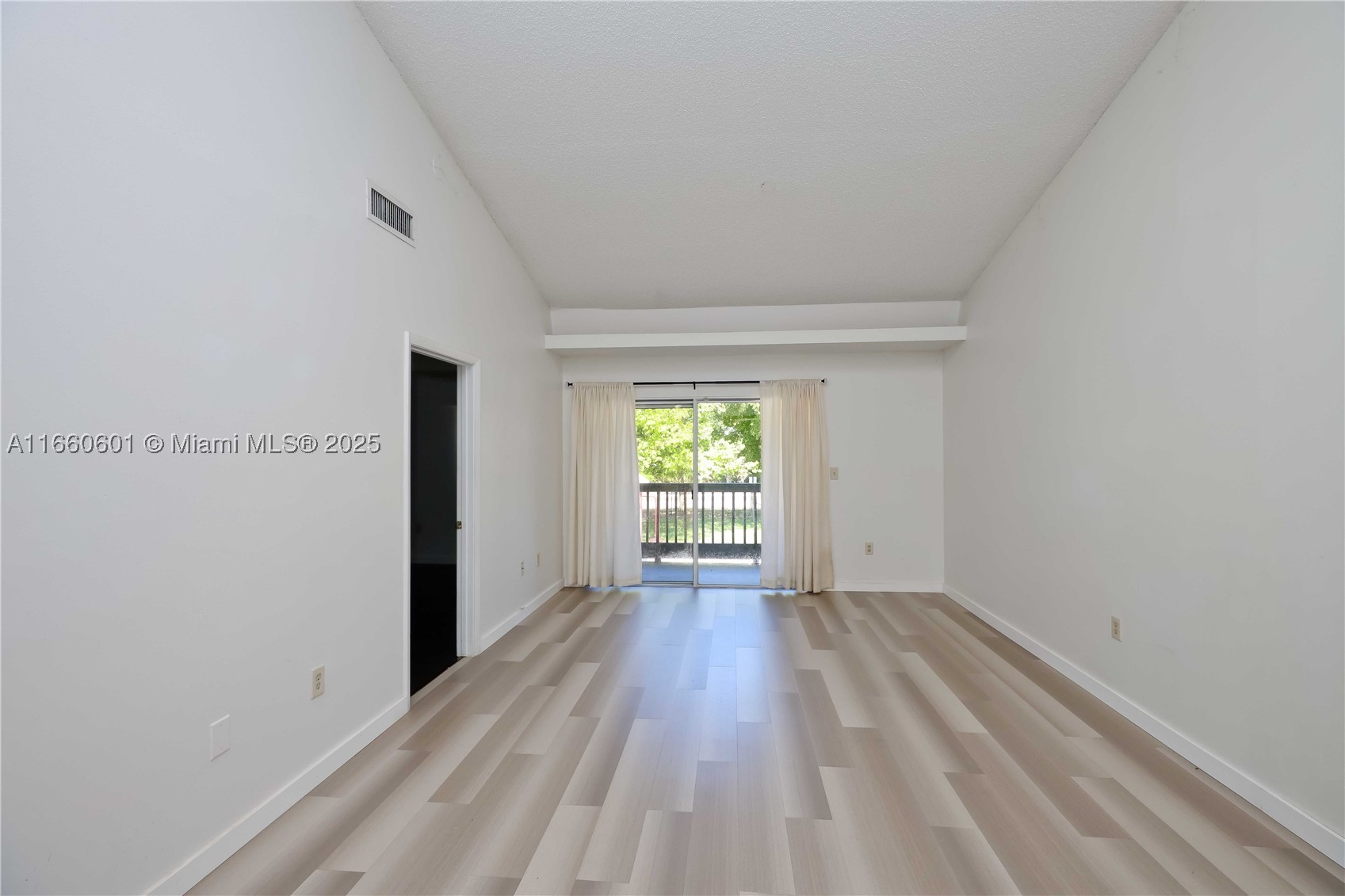 Pembroke Pines photo 3