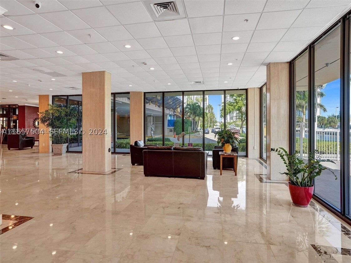 Sunny Isles Beach photo 5