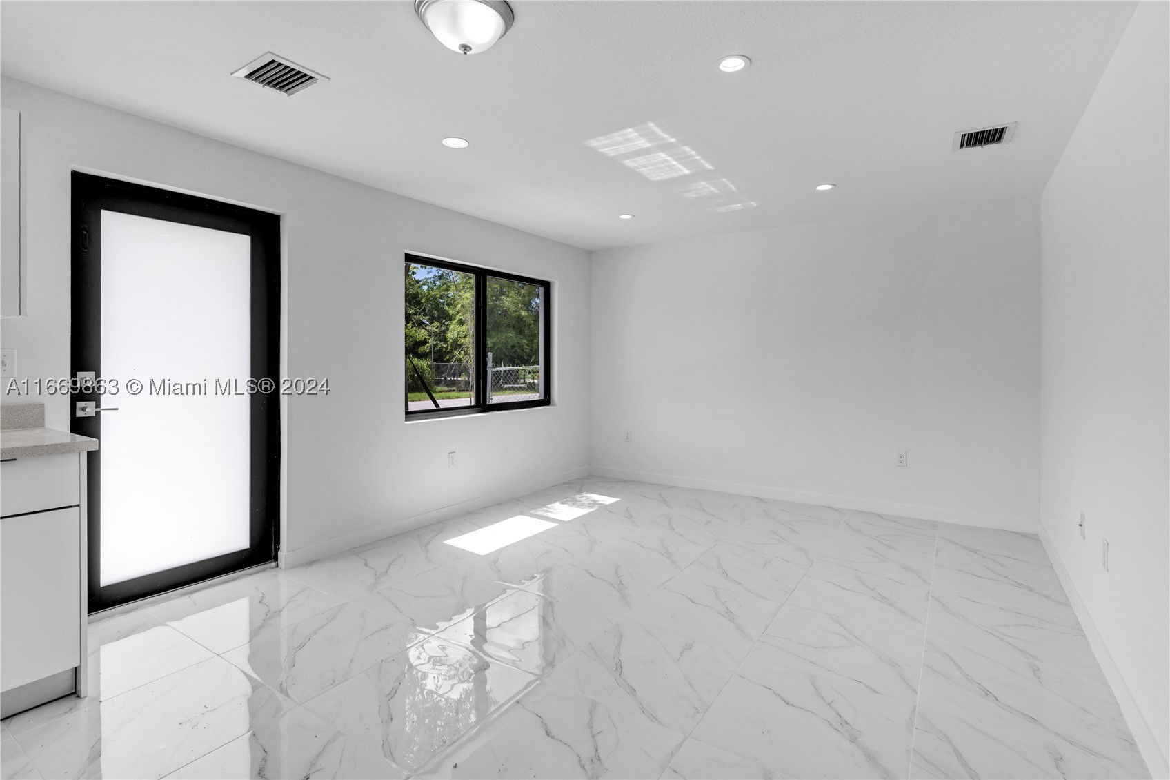 Miami photo 4