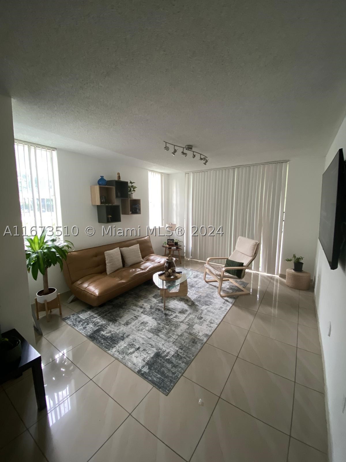 Doral photo 4