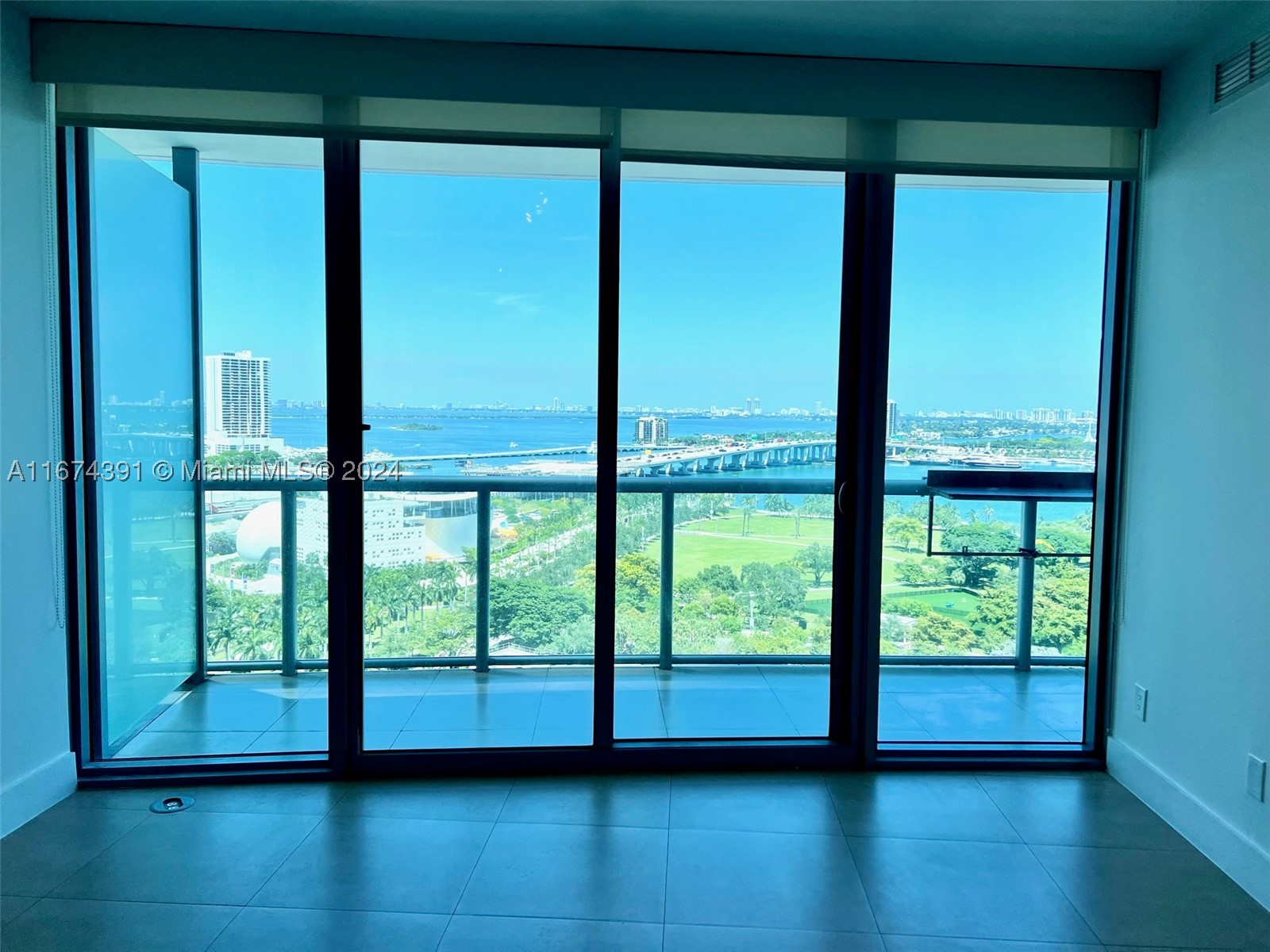 Miami photo 4