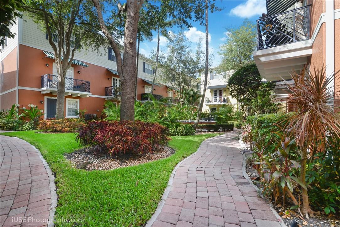 Wilton Manors photo 5