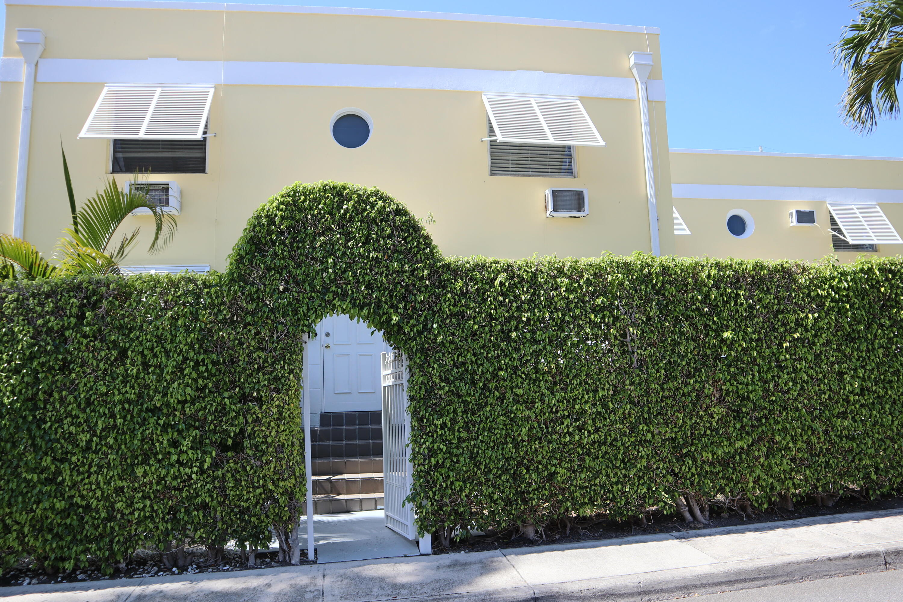 Palm Beach photo 4