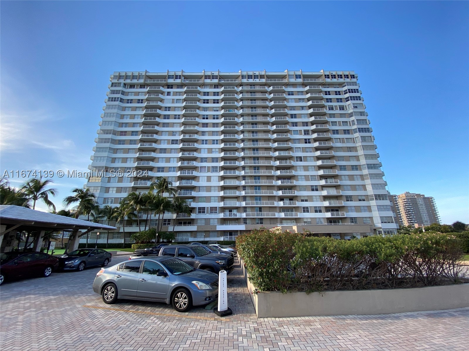 Hallandale Beach photo 2