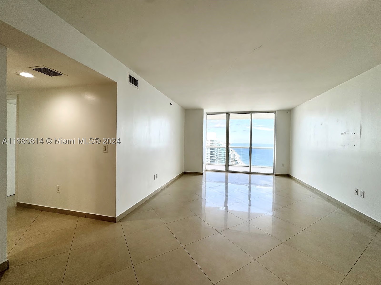 Hallandale Beach photo 1