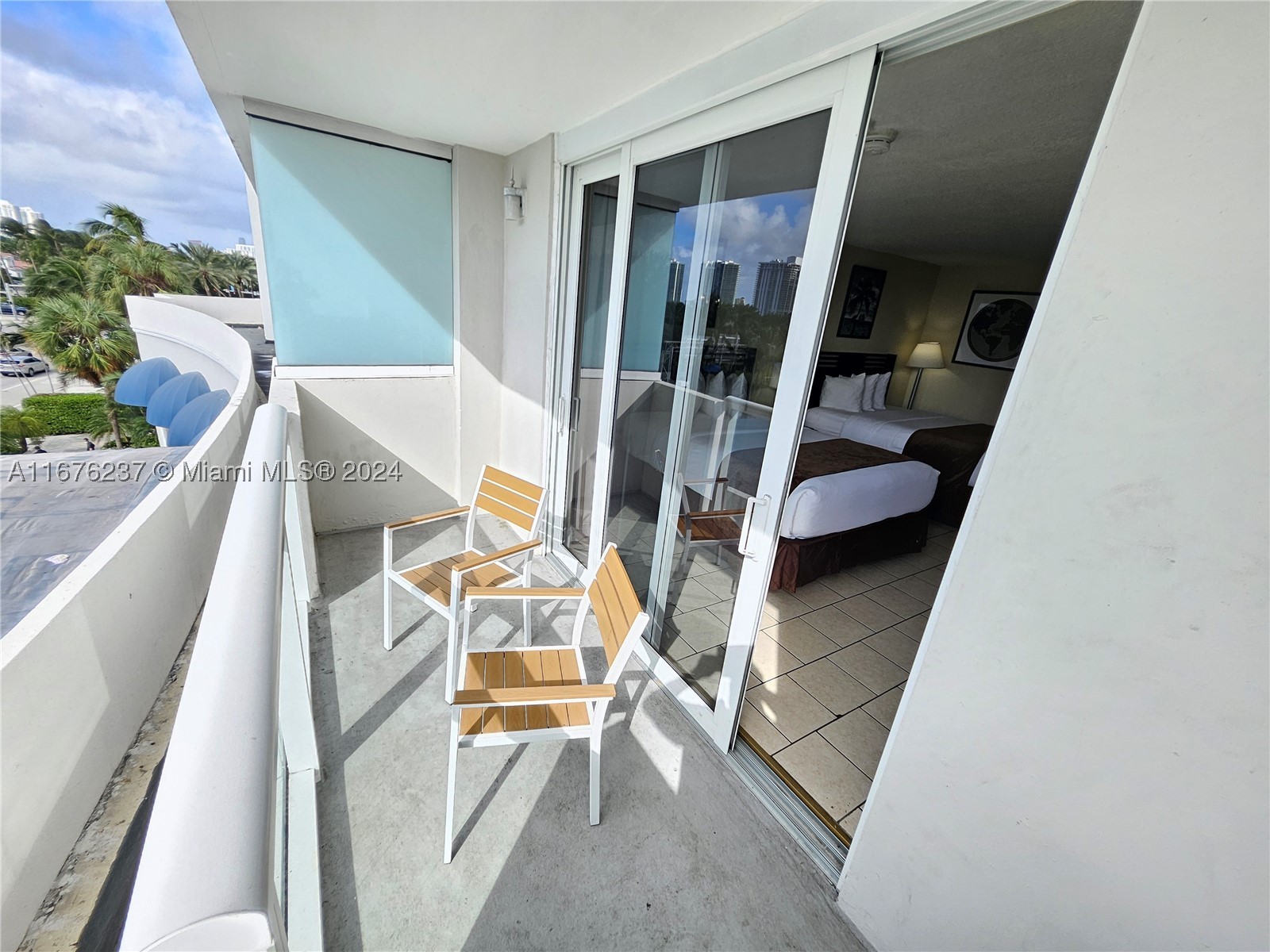 Sunny Isles Beach photo 2