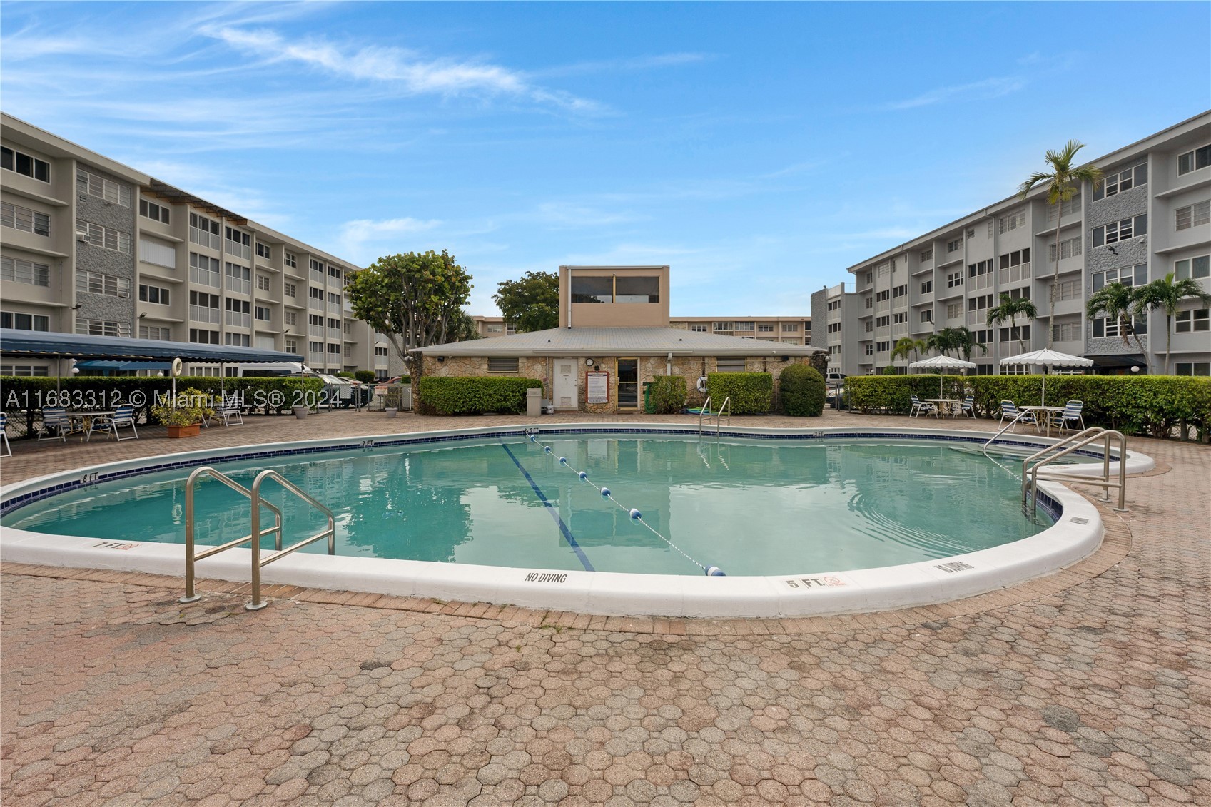 Hallandale Beach photo 1