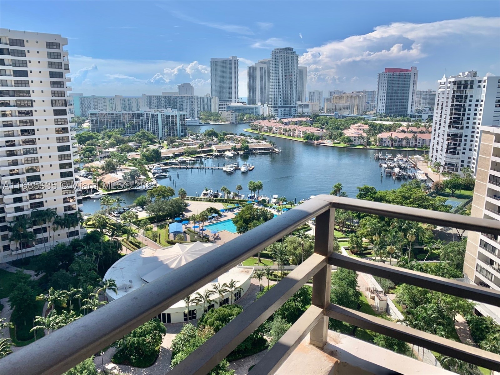 Hallandale Beach photo 1